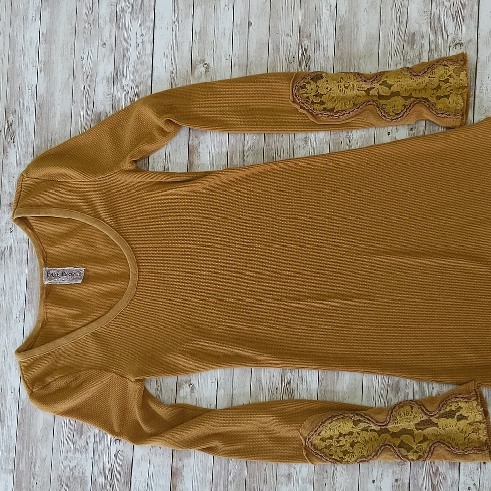 Free People Crafty Cuff Gold Lace Thermal Top S - Picture 12 of 15